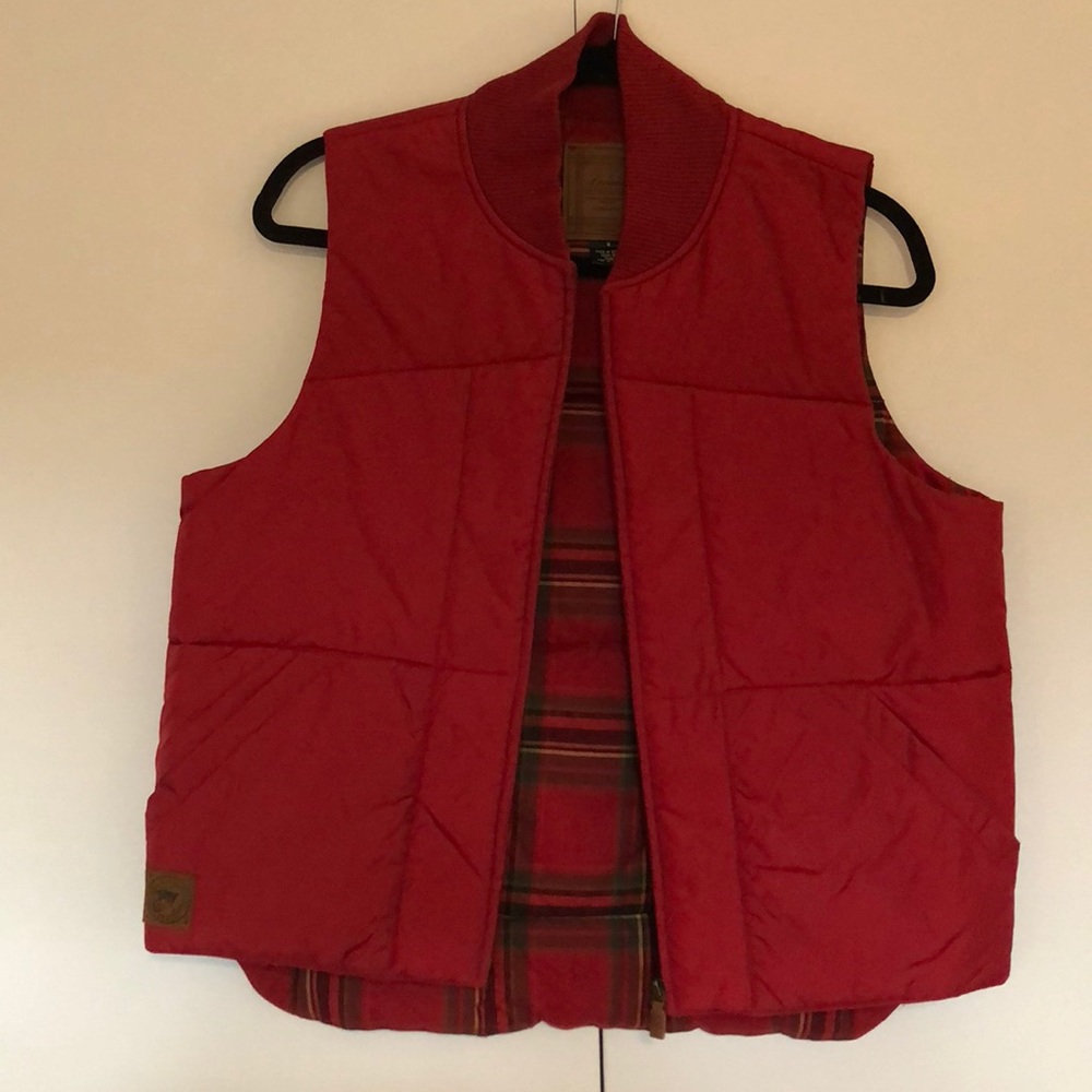 Red, unisex padded vest